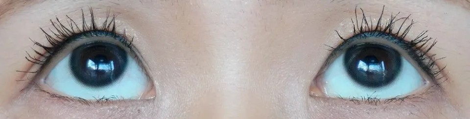 MEVILAGE 메빌라주 1day 블랙스완 렌즈착용 이미지