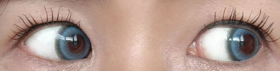 Honey Kiss 원데이 14.5mm 츄룽슈가블루 렌즈착용 이미지