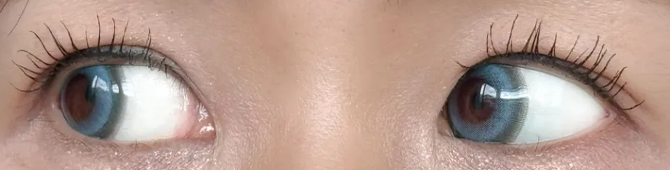 Honey Kiss 원데이 14.5mm 츄룽슈가블루 렌즈착용 이미지