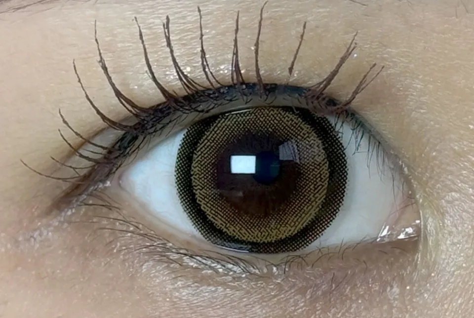 Honey Kiss 14.5mm 츄룽브라운 착용 이미지