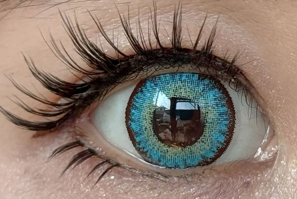 Teamo 티아모 원데이 고발색타입 14.2mm 시엘블루  렌즈착용 이미지