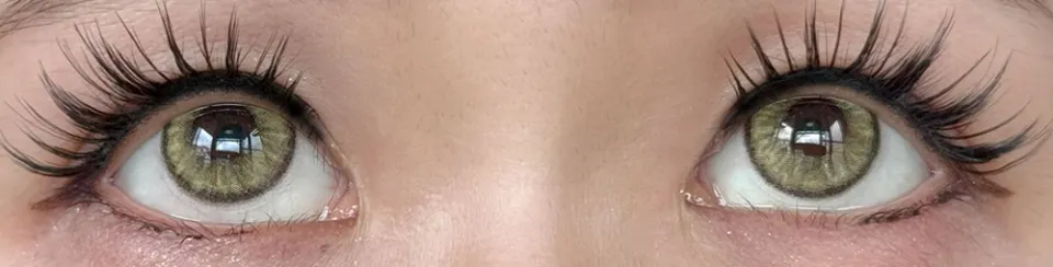 REFFiNE LiGHT 레피네라이트 1Day 시트러스쿼츠 렌즈착용 이미지