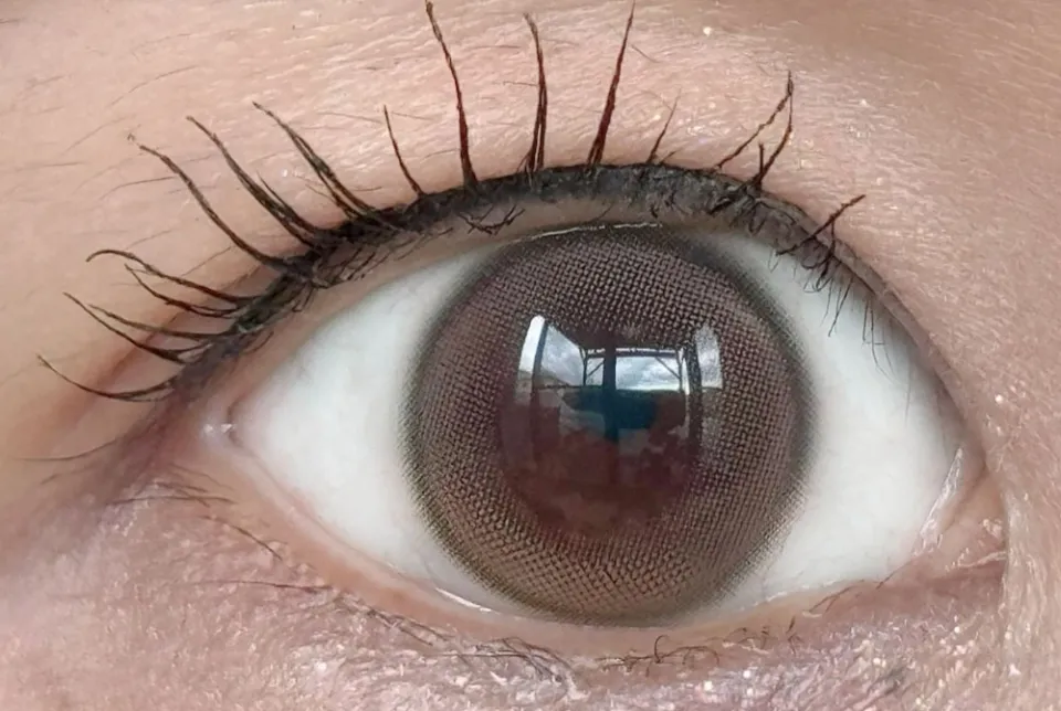 1day Refrear 실리콘하이드로겔 a-eye 에이아이 큐티베이지 렌즈착용 이미지