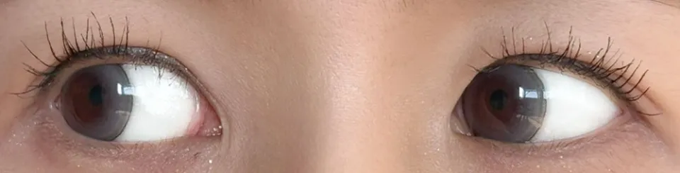 1day Refrear 실리콘하이드로겔 a-eye 에이아이 드라마틱그레이 렌즈착용 이미지