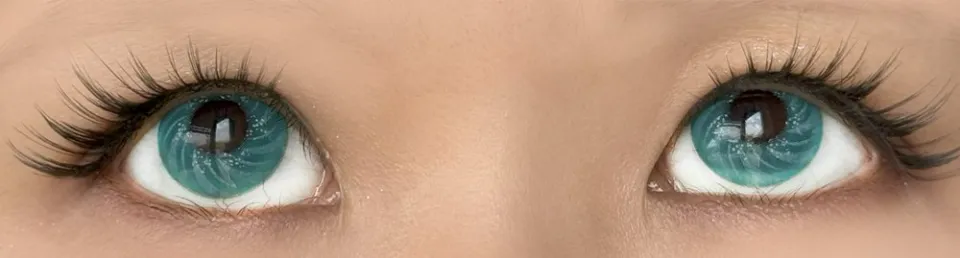 Etia. Prism1day 프리즘아쿠아그린 착용 이미지
