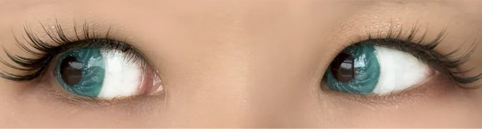 Etia. Prism1day 프리즘아쿠아그린 착용 이미지