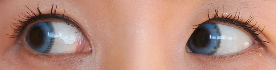 Eye Closet 아이클로젯 원데이 아쿠아모이스트UV 14.5mm 츠쿠요미블루 착용 이미지